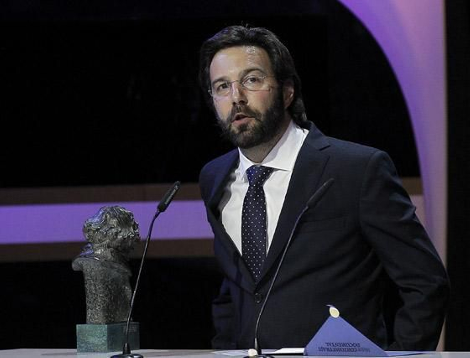 El director Sergio Oksman, Goya al mejor cortometraje documental por 'A story of the Modlins'. / EFE