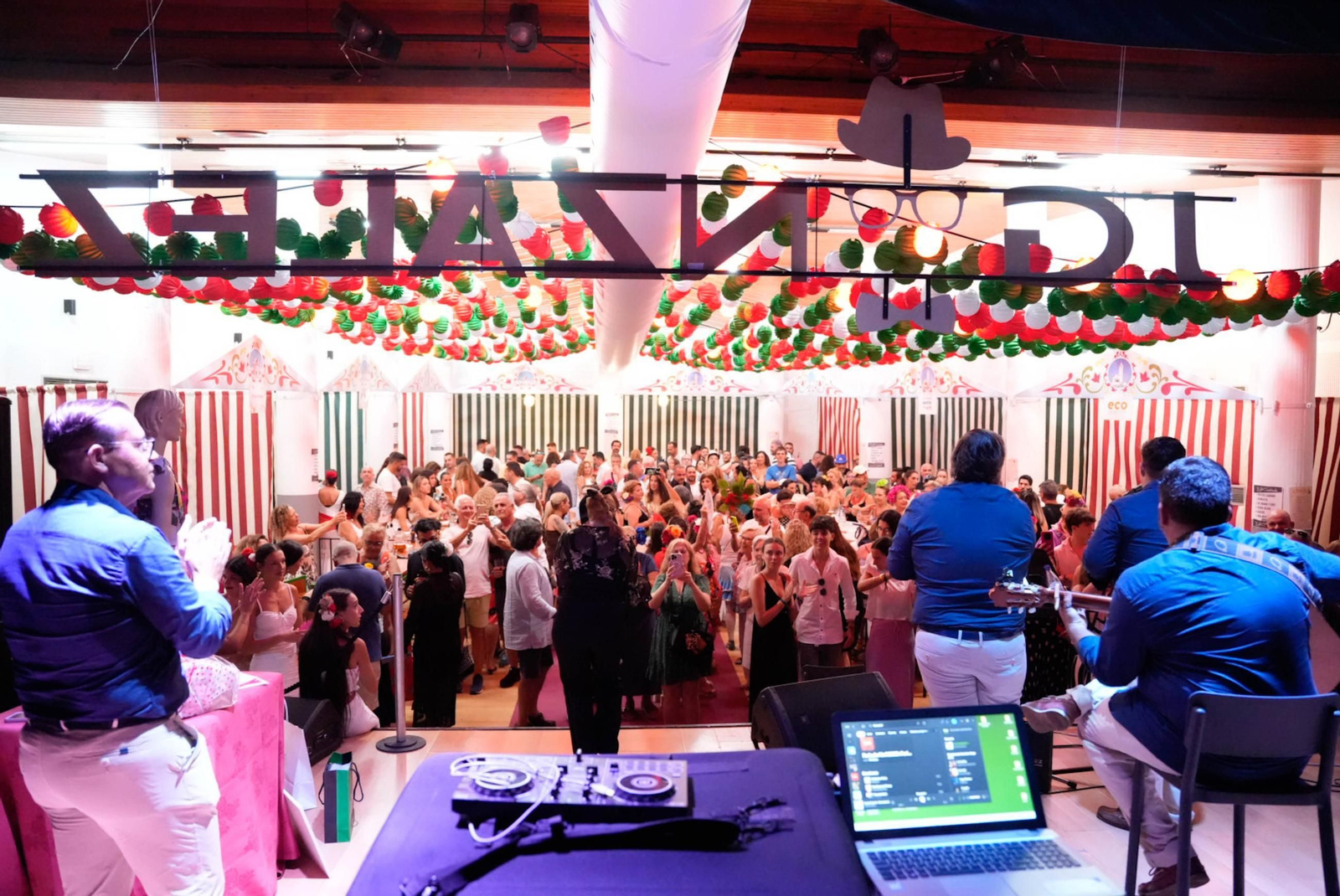 La final del concurso de sevillanas en la Lola