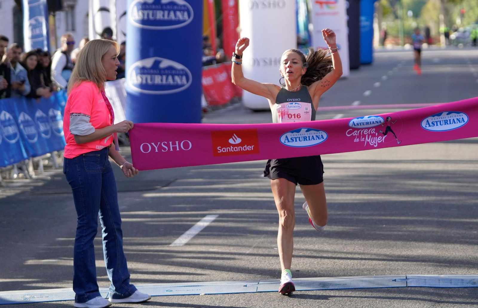 Las fotos de la Carrera de la Mujer en Sevilla