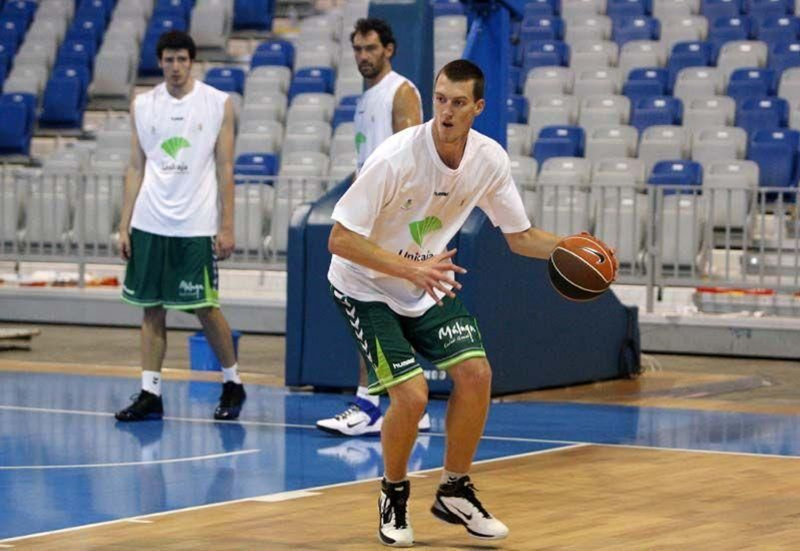 La carrera de Ognjen Kuzmic, en fotos