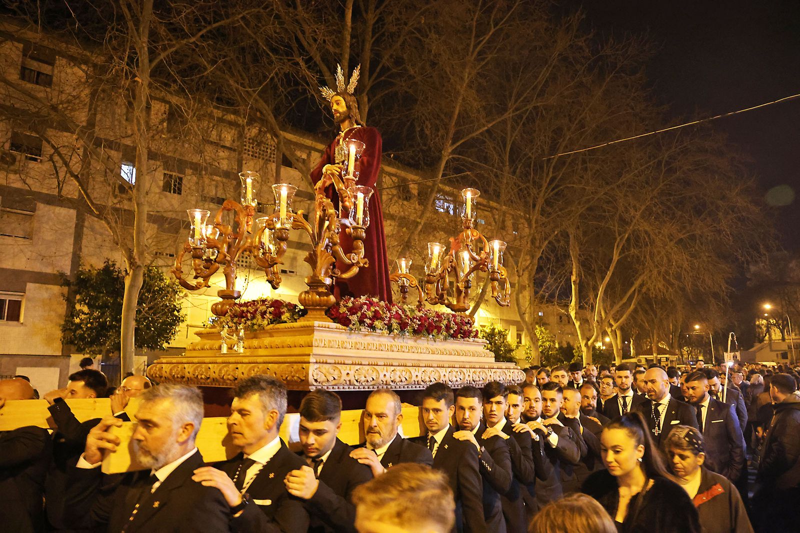 Las fotografías del traslado del Cristo del Cautivo por la Hispanidad