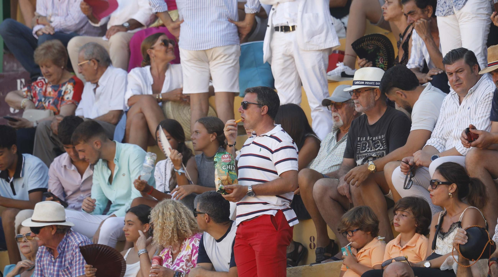 Las fotos de la primera semifinal del ciclo de novilladas de las Escuelas de Tauromaquia de Andalucía en La Línea
