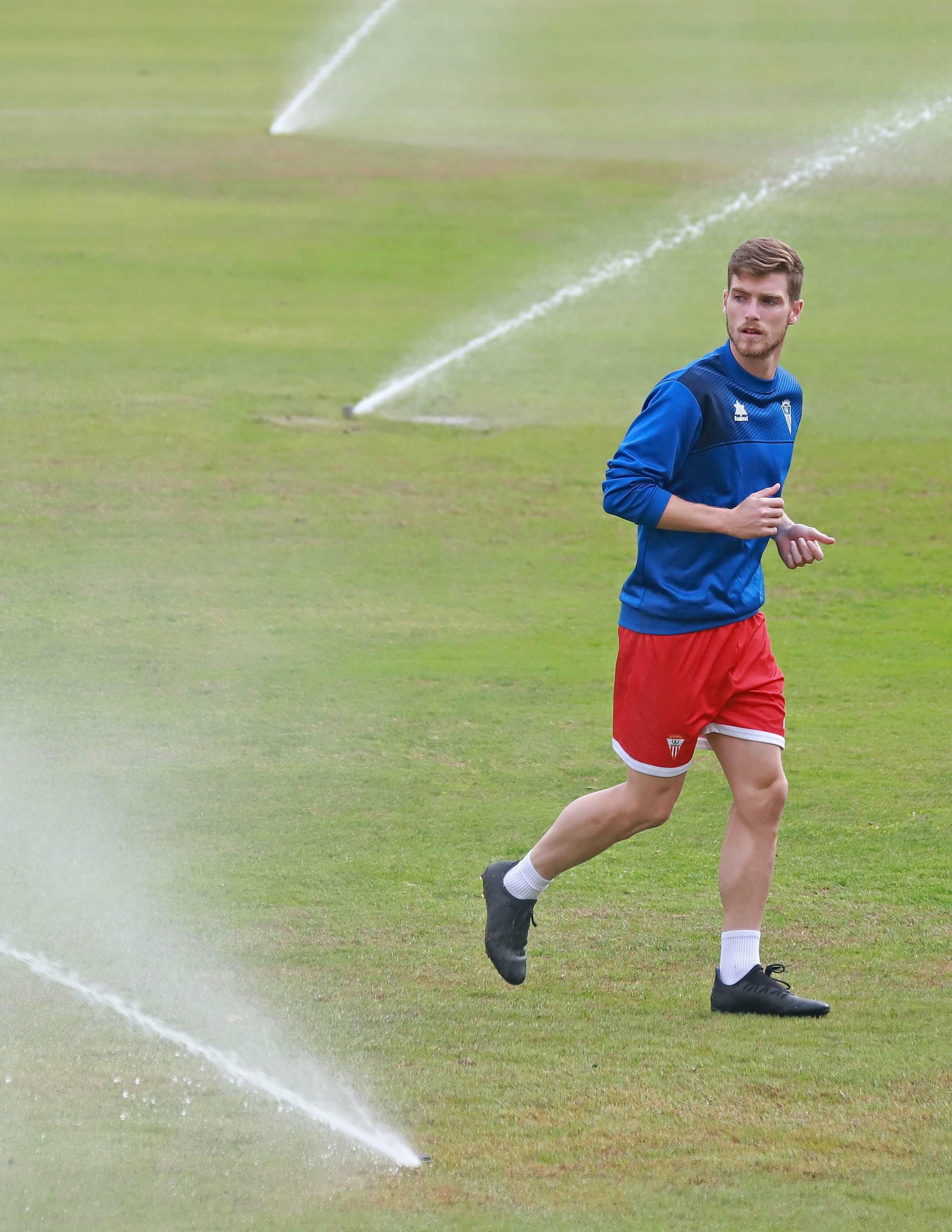 Almenara corre por el Nuevo Mirador.