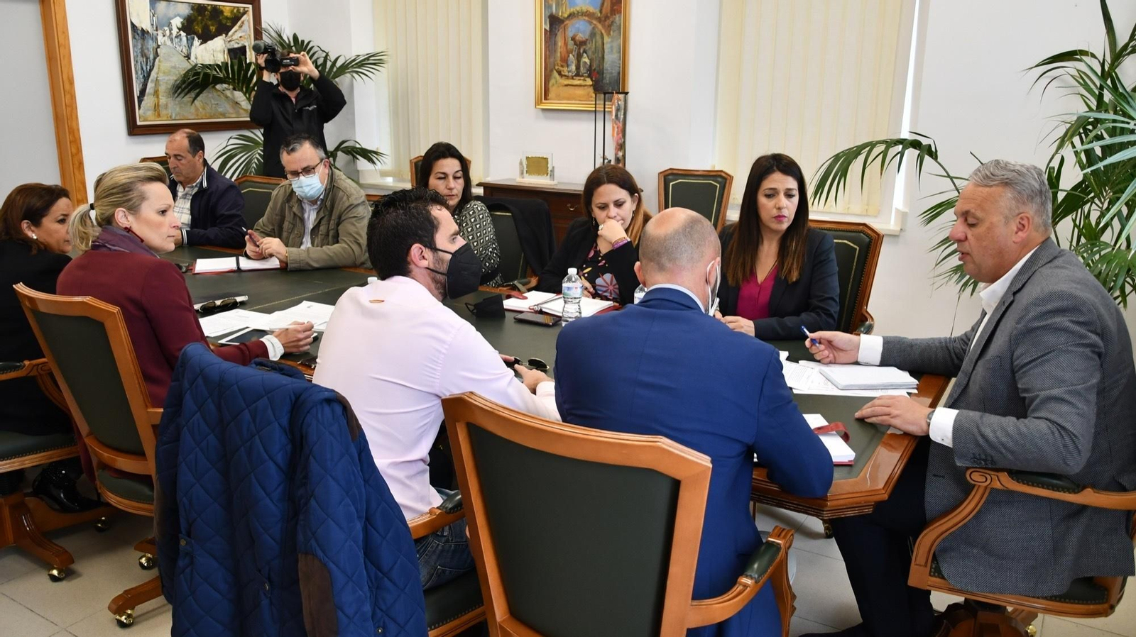 La reunión del equipo de gobierno de San Roque. La reunión del equipo de gobierno de San Roque.