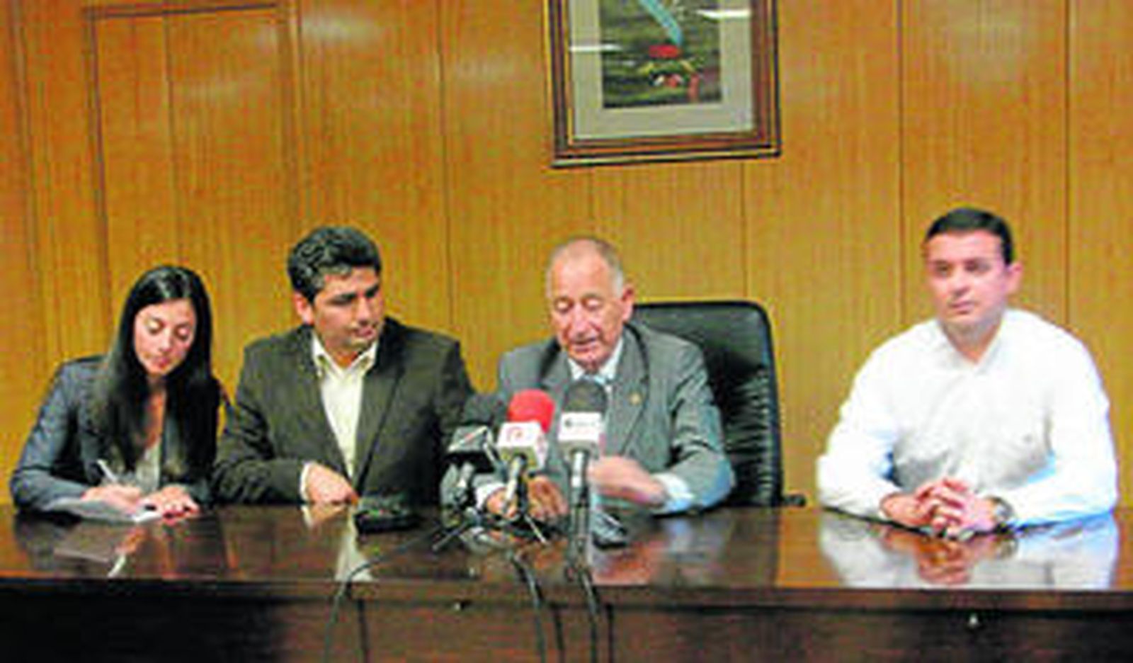 Rosario Soto, Juan José Cortés, Gabriel Amat y Javier Aureliano García.