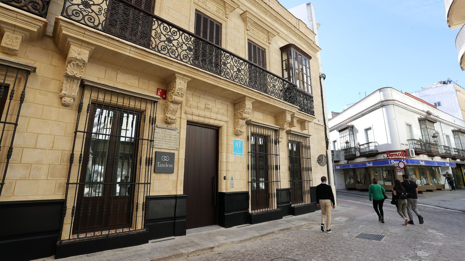 Un apartamento turístico reciente en el centro histórico de Jerez