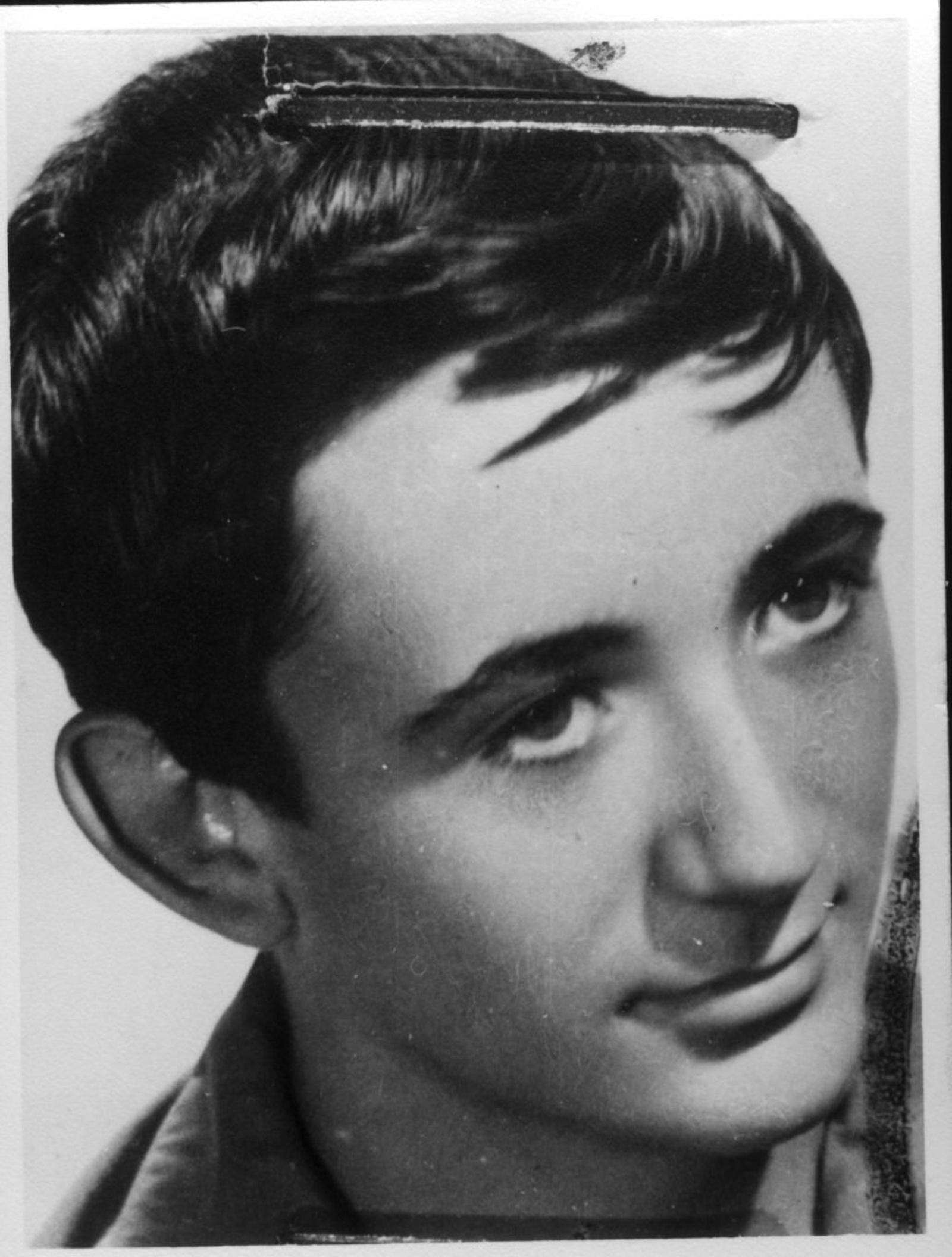 Retrato de Pablo  del  Águila  en una foto de un carné universitario.