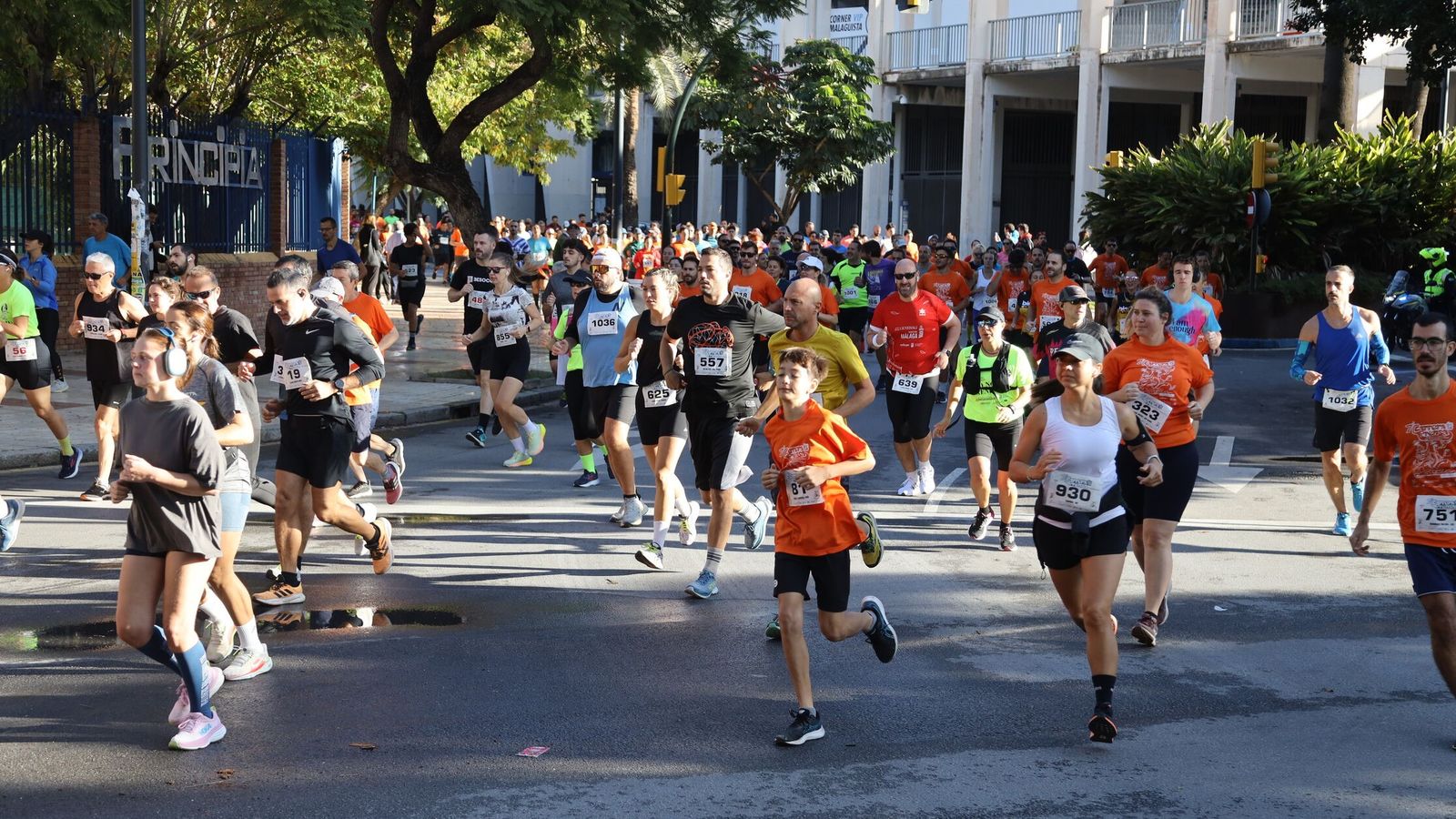 Búscate en las fotos de la Carrera de la Prensa en Málaga