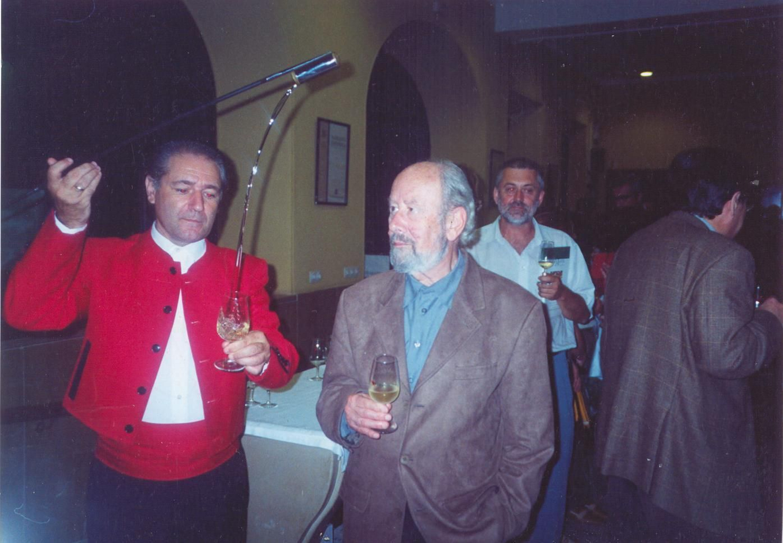 Genaro Benítez venencia para José Manuel Caballero Bonald.