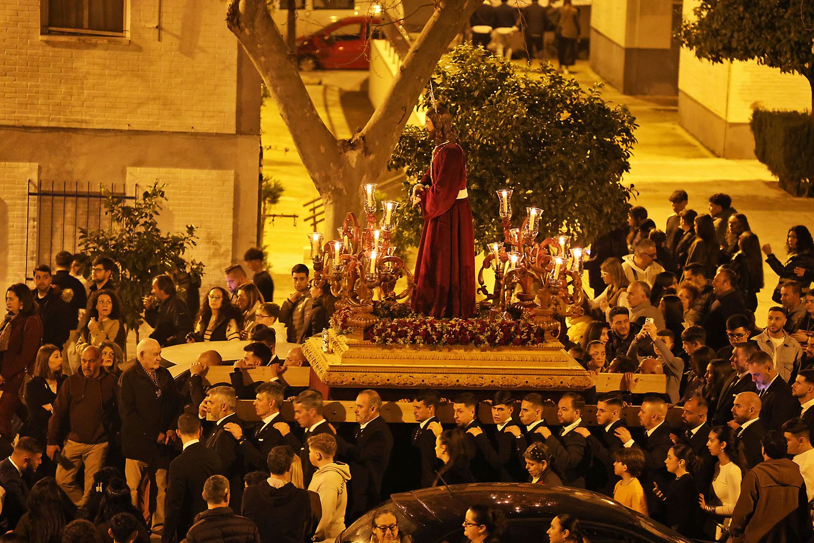 Las fotografías del traslado del Cristo del Cautivo por la Hispanidad