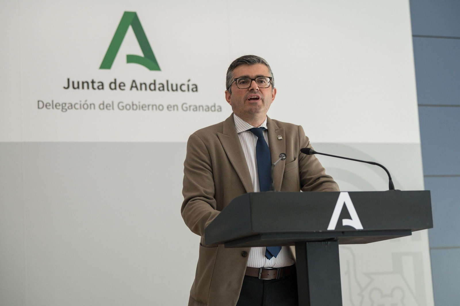 El delegado de Empleo, Empresa y Trabajo Autónomo de la Junta en Granada, Javier Martín Cañizares