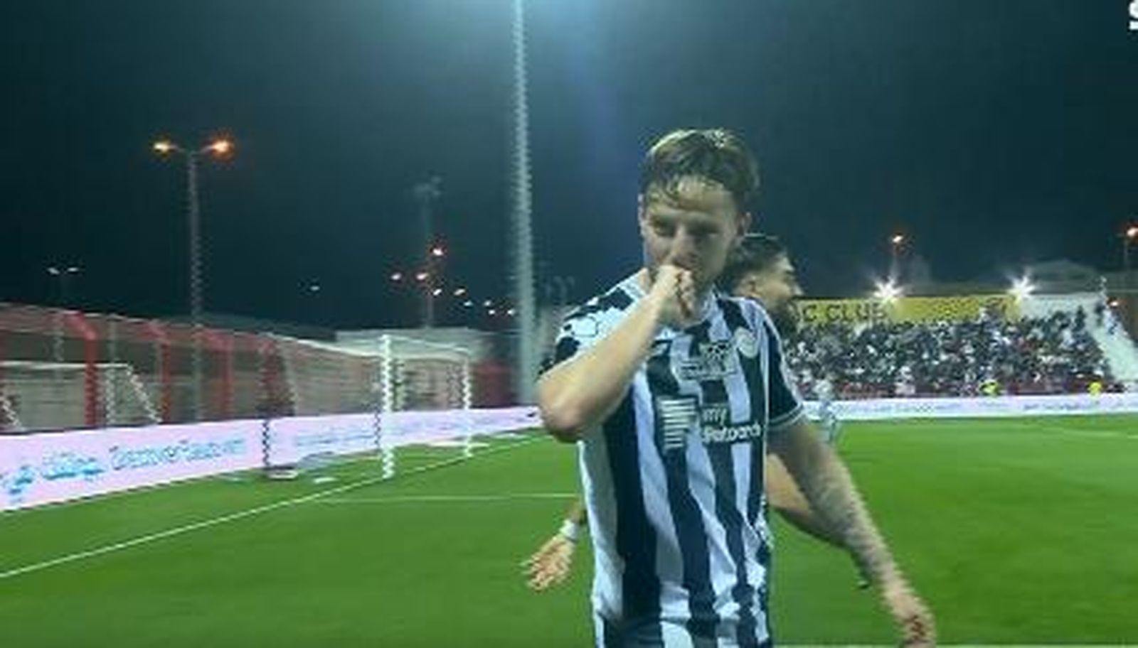 Rakitic celebra su primer gol en Arabia Saudí.
