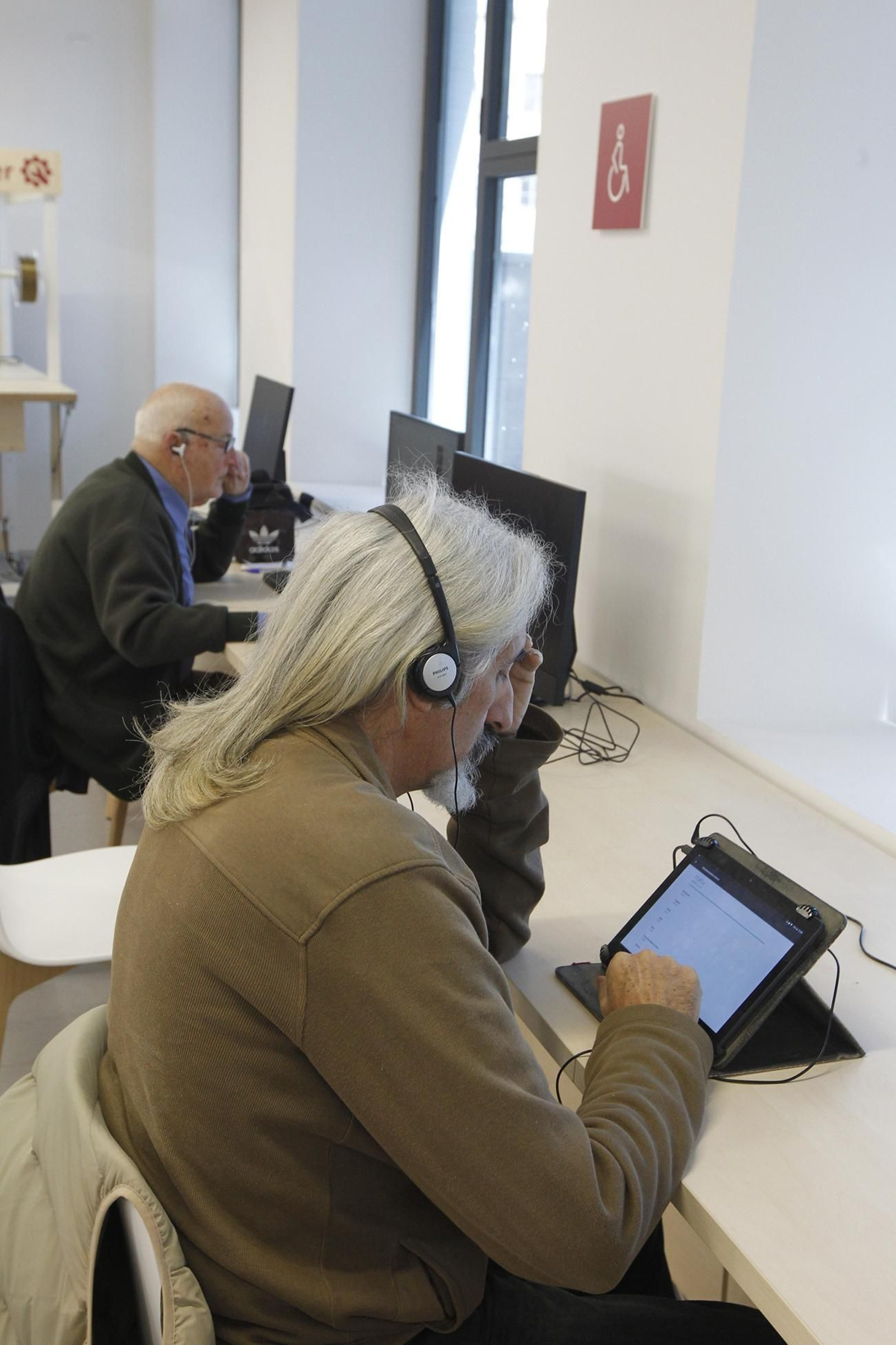 Fotogalería inauguración Biblioteca Central Municipal José María Artero. Almería
