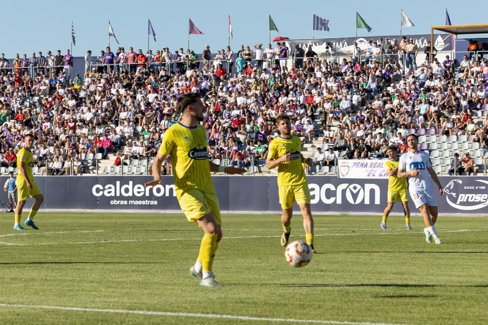 Las mejores imágenes del Real Jaén - CD Huétor Tájar Las mejores imágenes del Real Jaén - CD Huétor Tájar