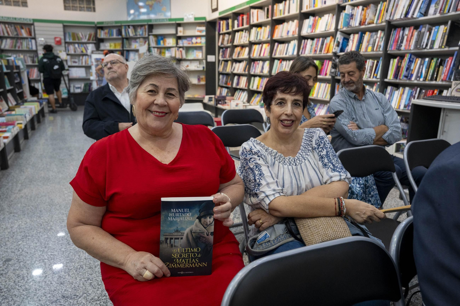 La presentación en Almería de la novela escrita por Manuel Hurtado, en imágenes
