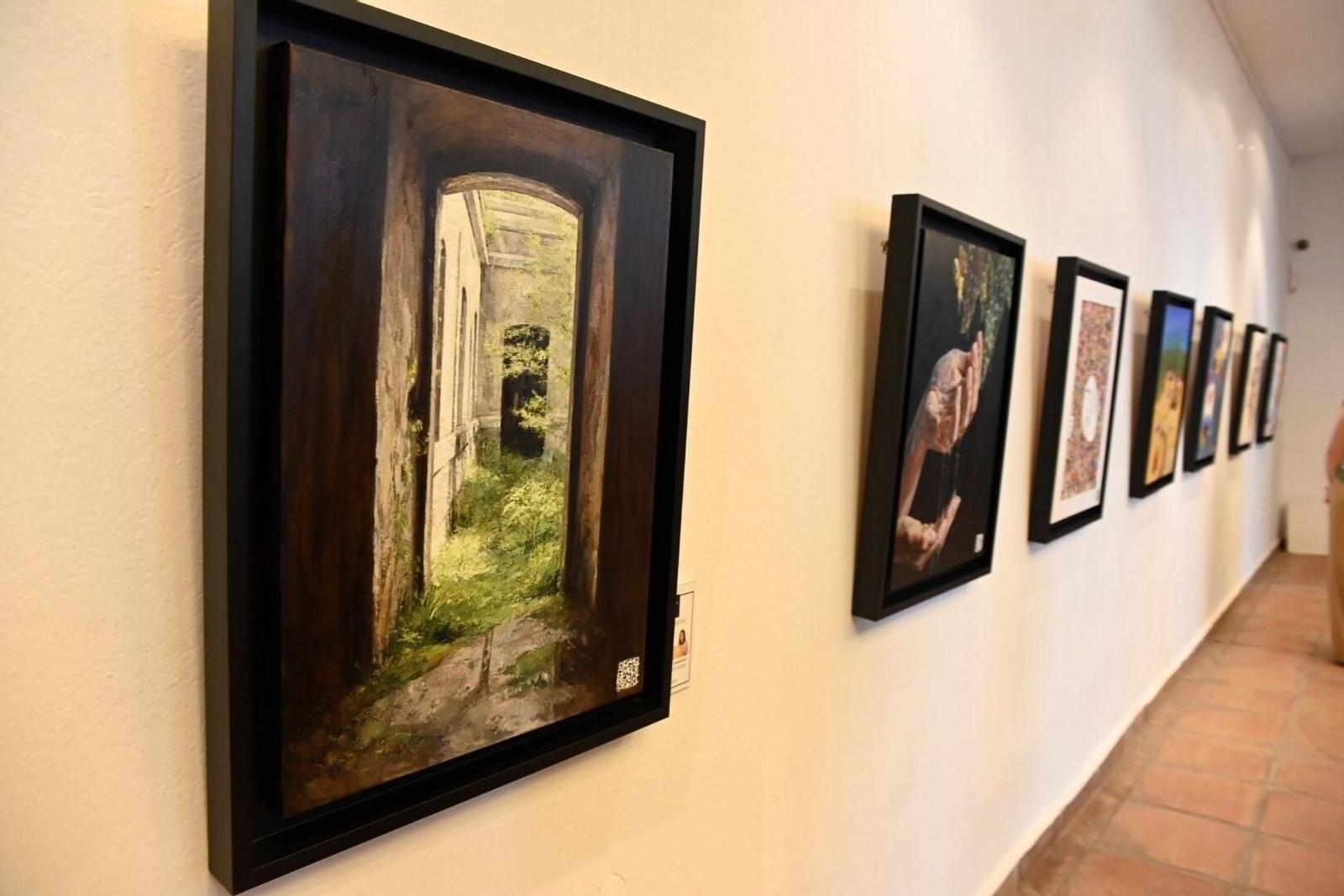 Las mejores imágenes de la exposición 'Soir.ee Mademoiselle Basque' en el Palacio de Viana de Córdoba Las mejores imágenes de la exposición 'Soir.ee Mademoiselle Basque' en el Palacio de Viana de Córdoba