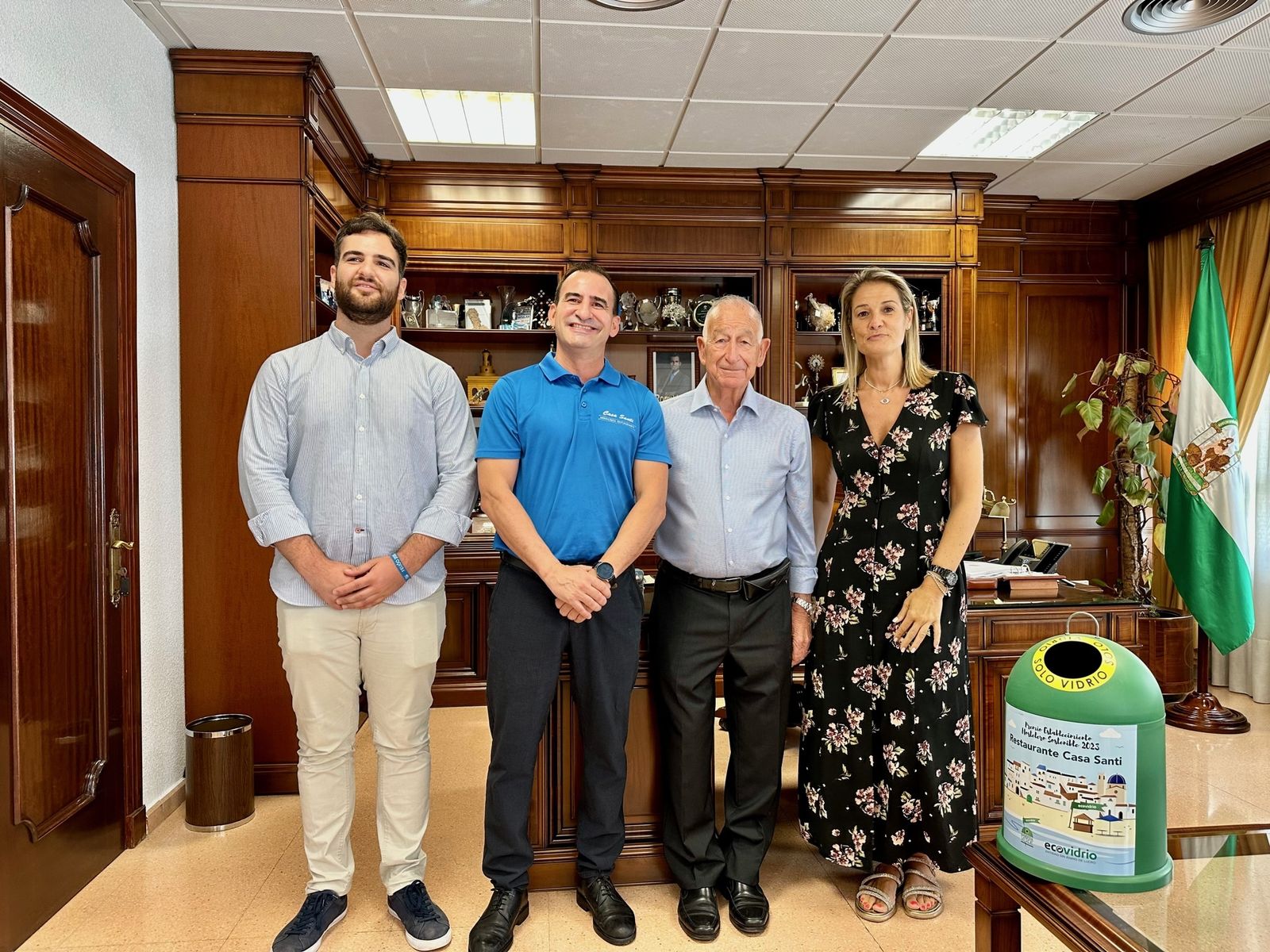 Bandera verde al hostelero Jorge Reig por su compromiso con el reciclaje