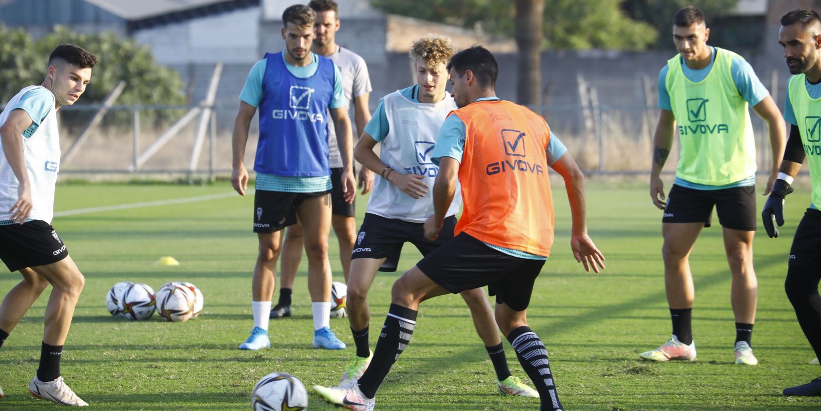 Los jugadores del CCF, durante un entrenamiento en la Ciudad Deportiva.