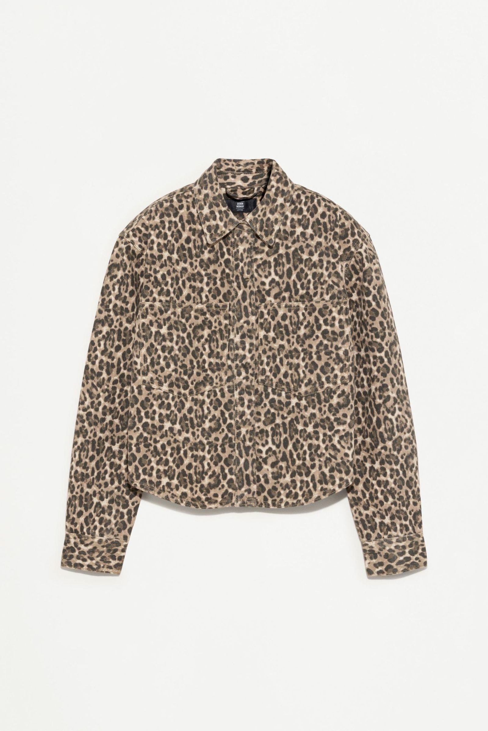 Chaqueta animal print de Lefties.