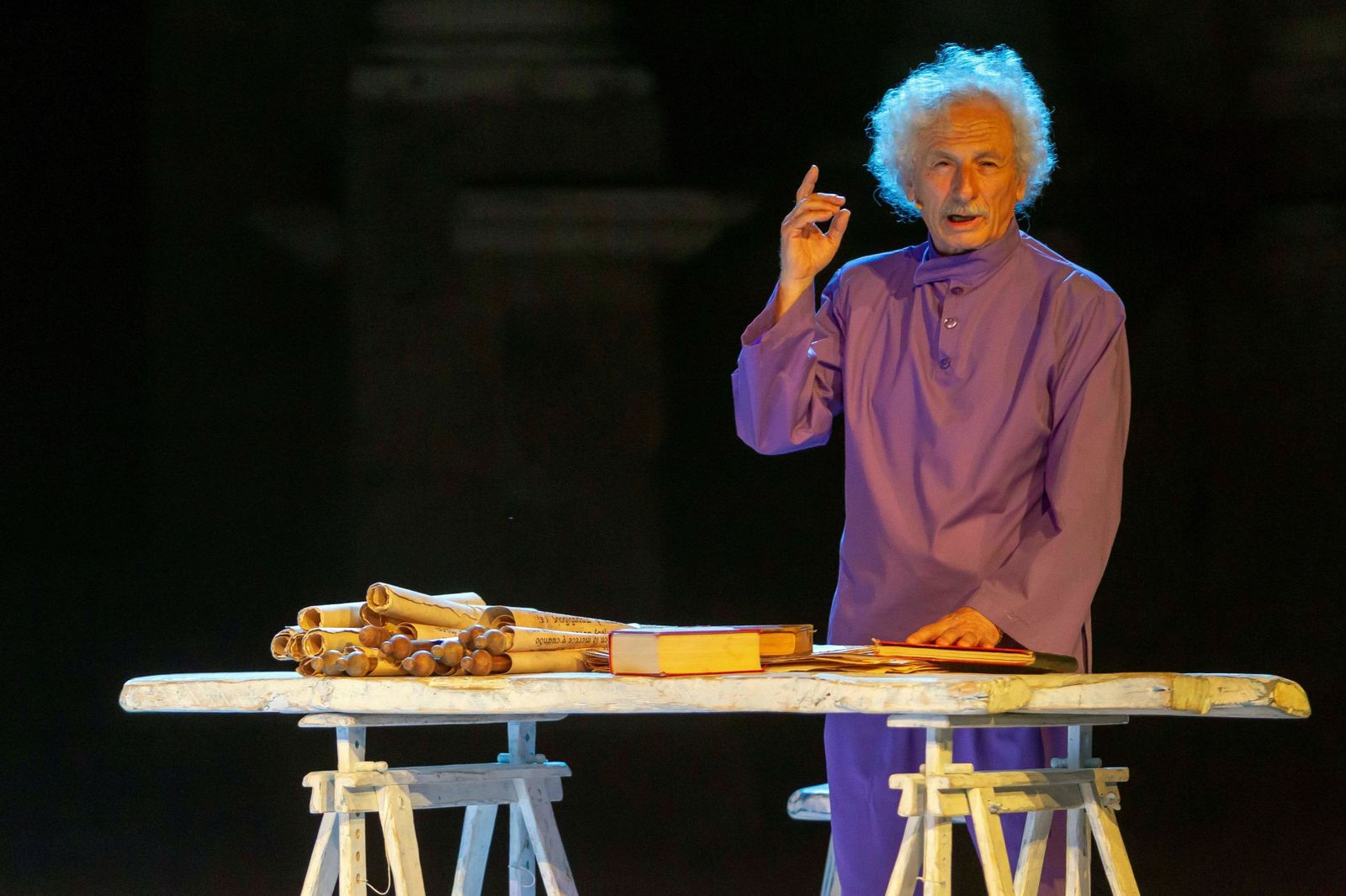 Rafael Álvarez , El Brujo en un momento de la obra 'Esquilo'.