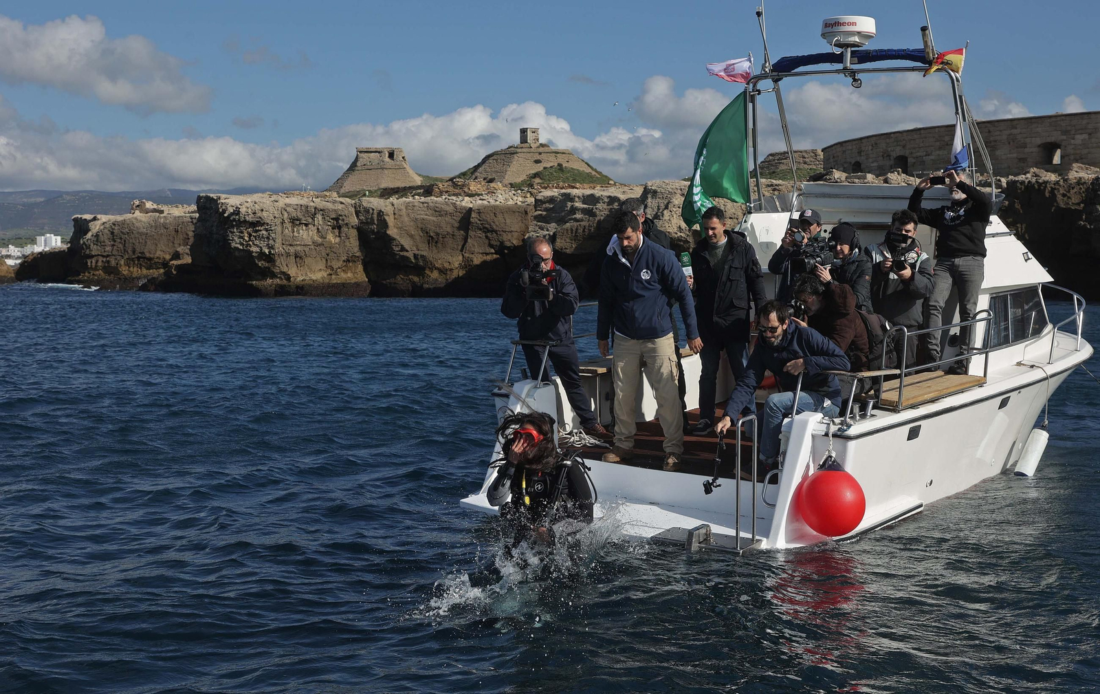 Fotos de la nueva camiseta ecológica del Real Betis fabricada con algas
