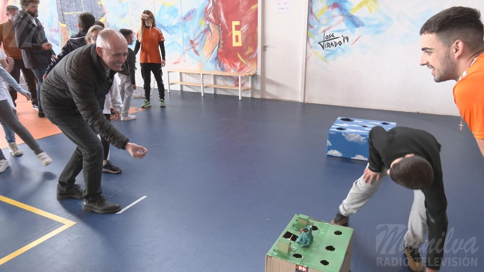 El alcalde de Manilva, Mario Jiménez, en los juegos escolares.