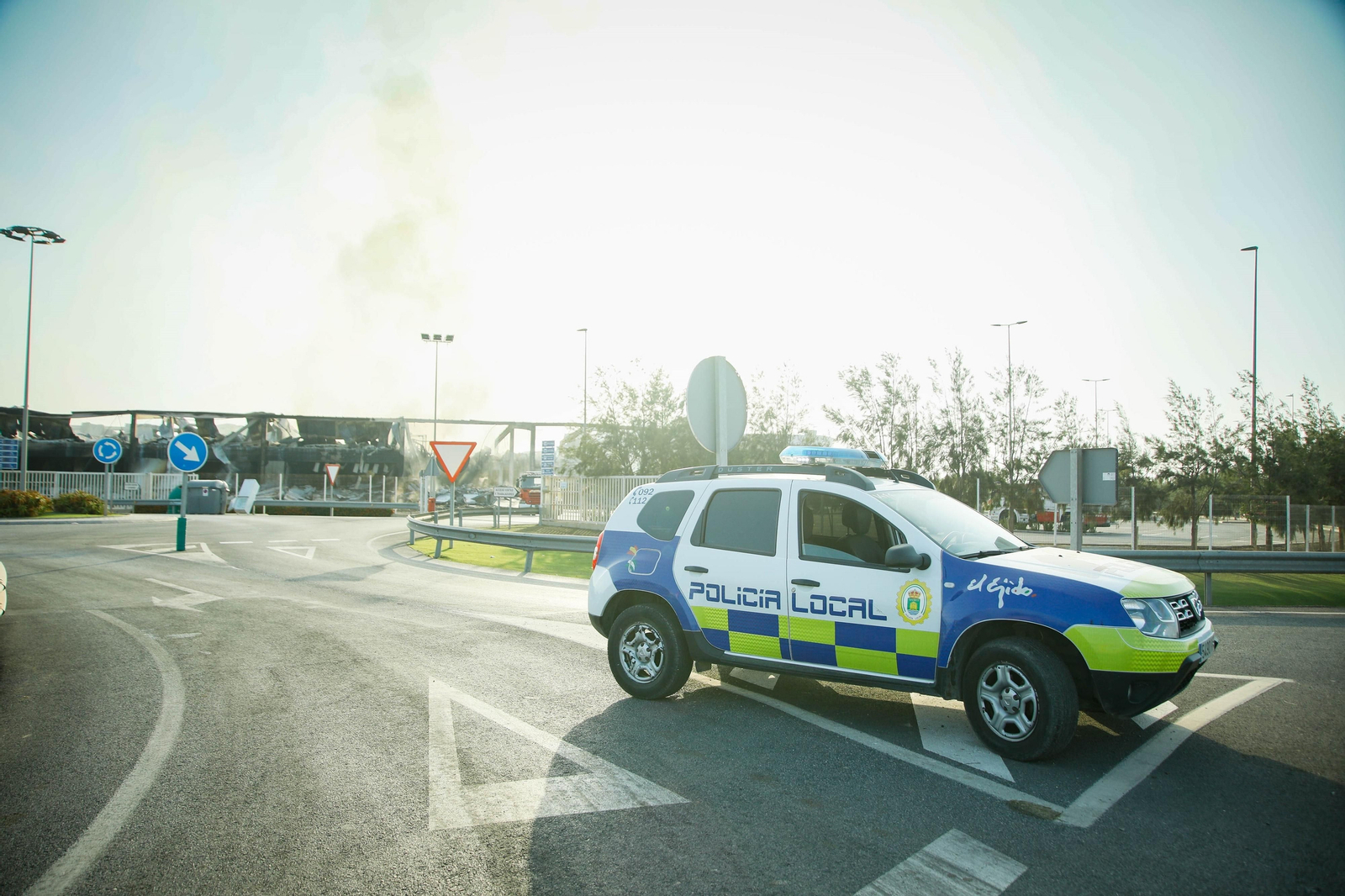 El día después: así ha amanecido la nave calcinada de Mabe Hortofrutícola