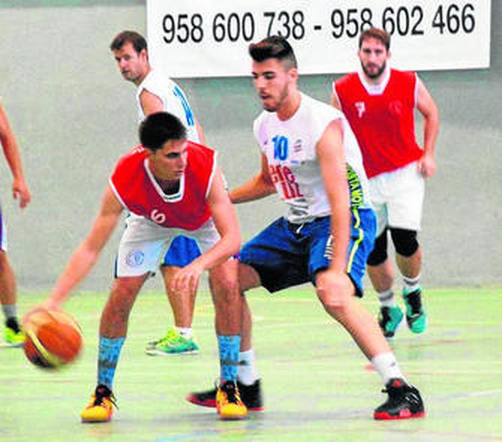 Imagen de uno de los encuentros del Costa Motril en casa.