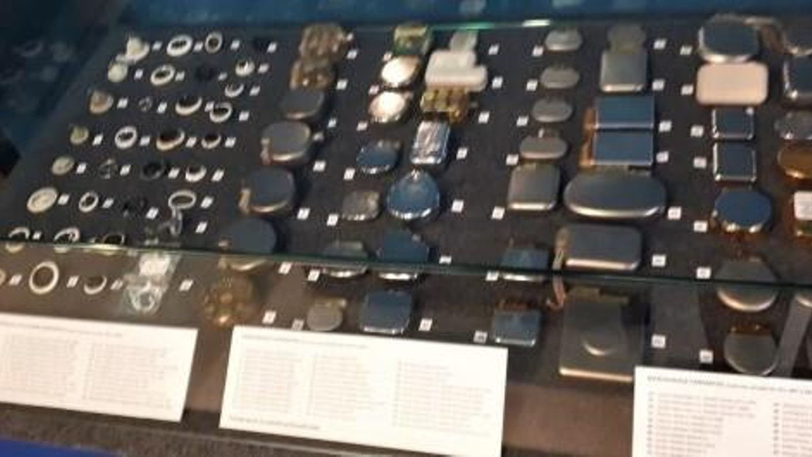 Colección histórica de cirugía cardíaca donada por Revuelta Soba al Museo Naval. Colección histórica de cirugía cardíaca donada por Revuelta Soba al Museo Naval.