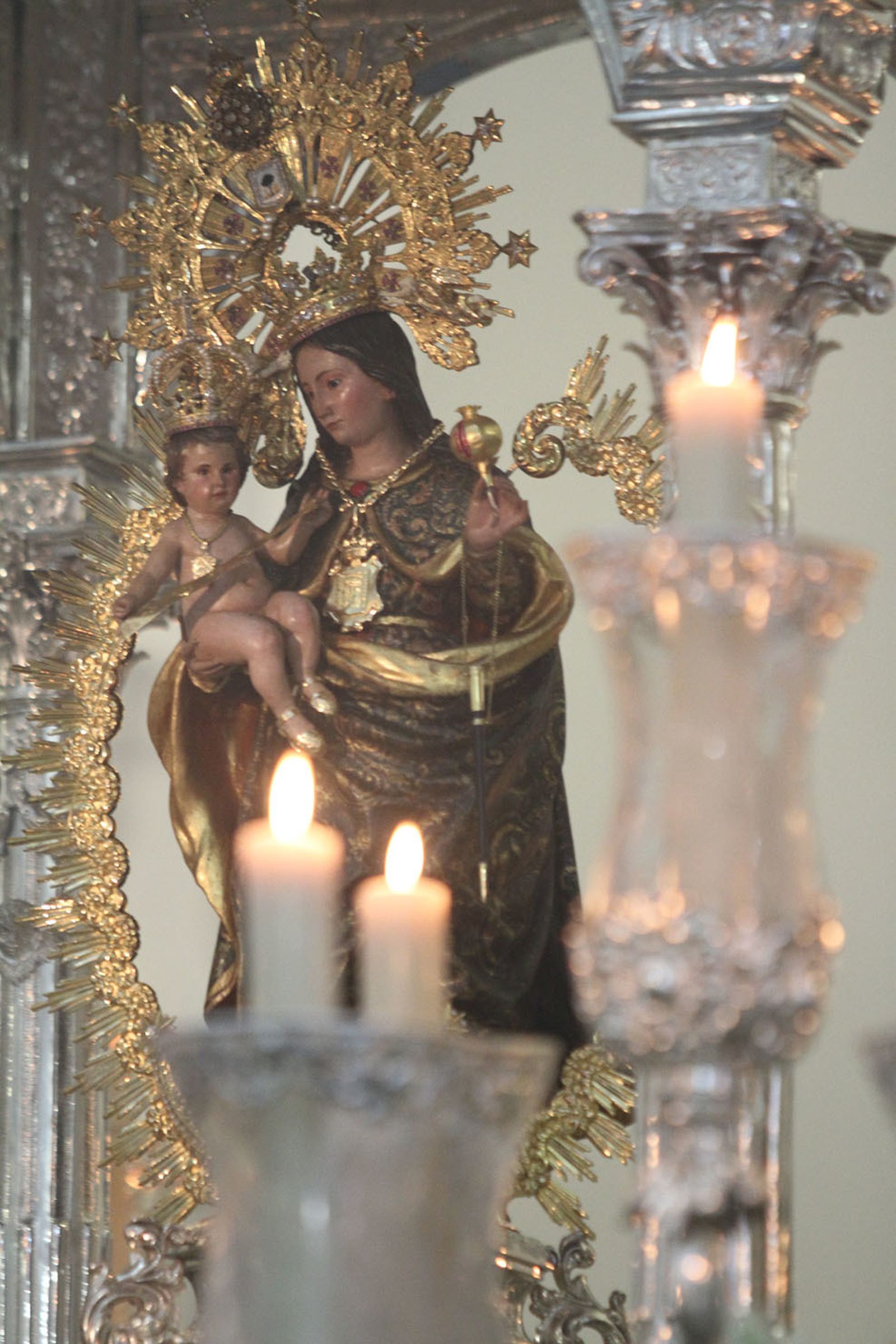 Procesión solemne de la Virgen de la Cinta.