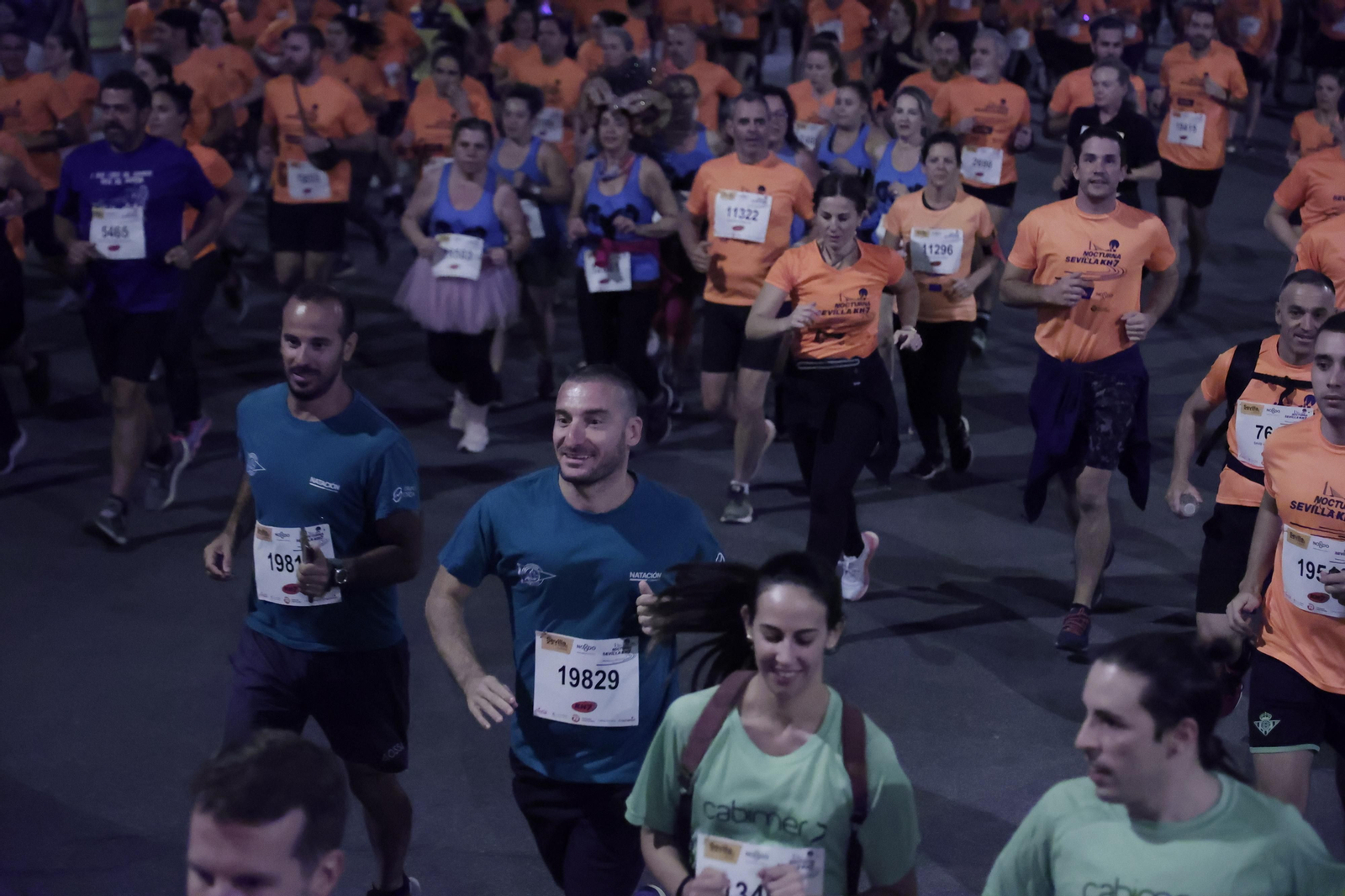 Búscate en la Carrera Nocturna de Sevilla (5)