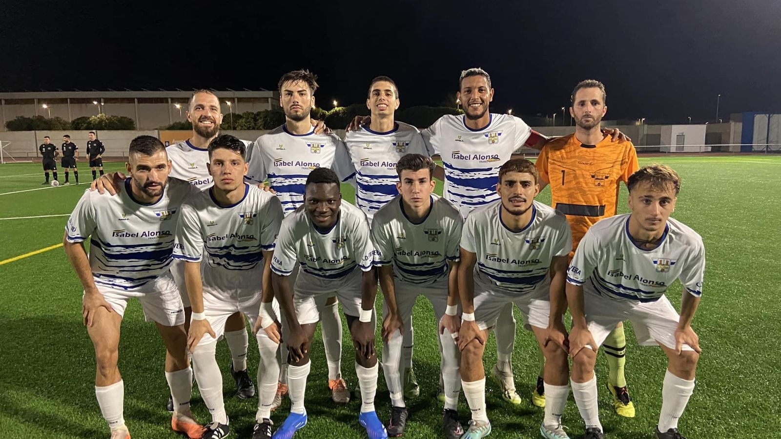 Once inicial del Vera, otro de los finalistas, en su visita al Comarca del Níjar.
