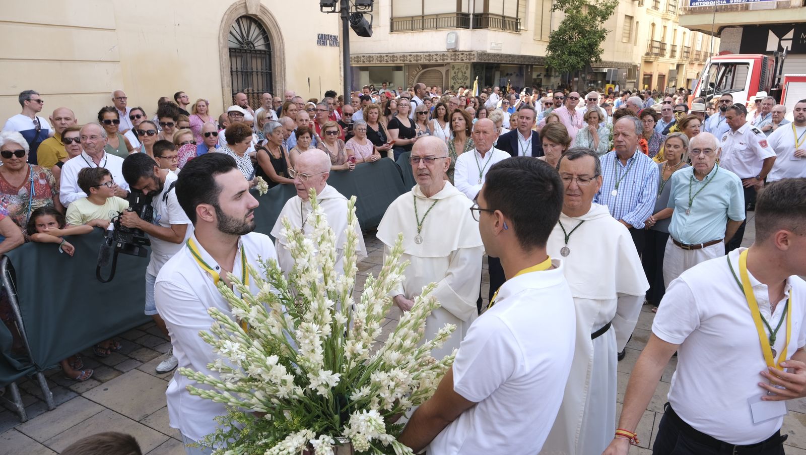 La ofrenda a la Virgen del Mar en imágenes