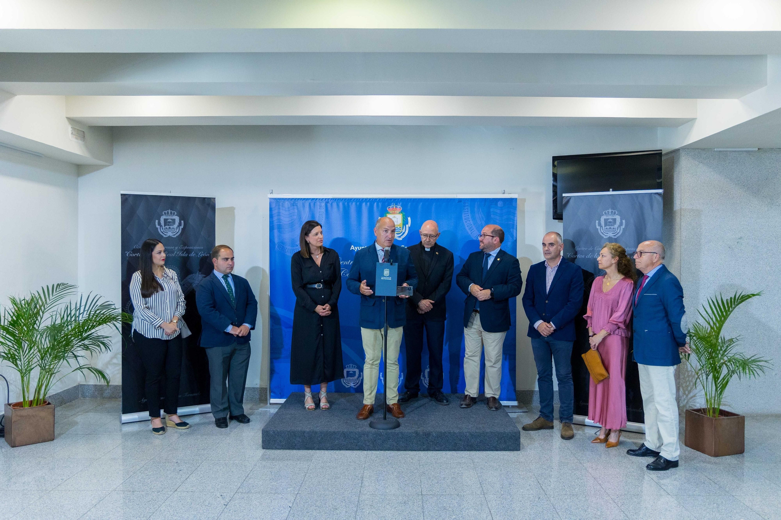 Inauguración de la exposición 'Panis Vitae' por el Corpus de San Fernando