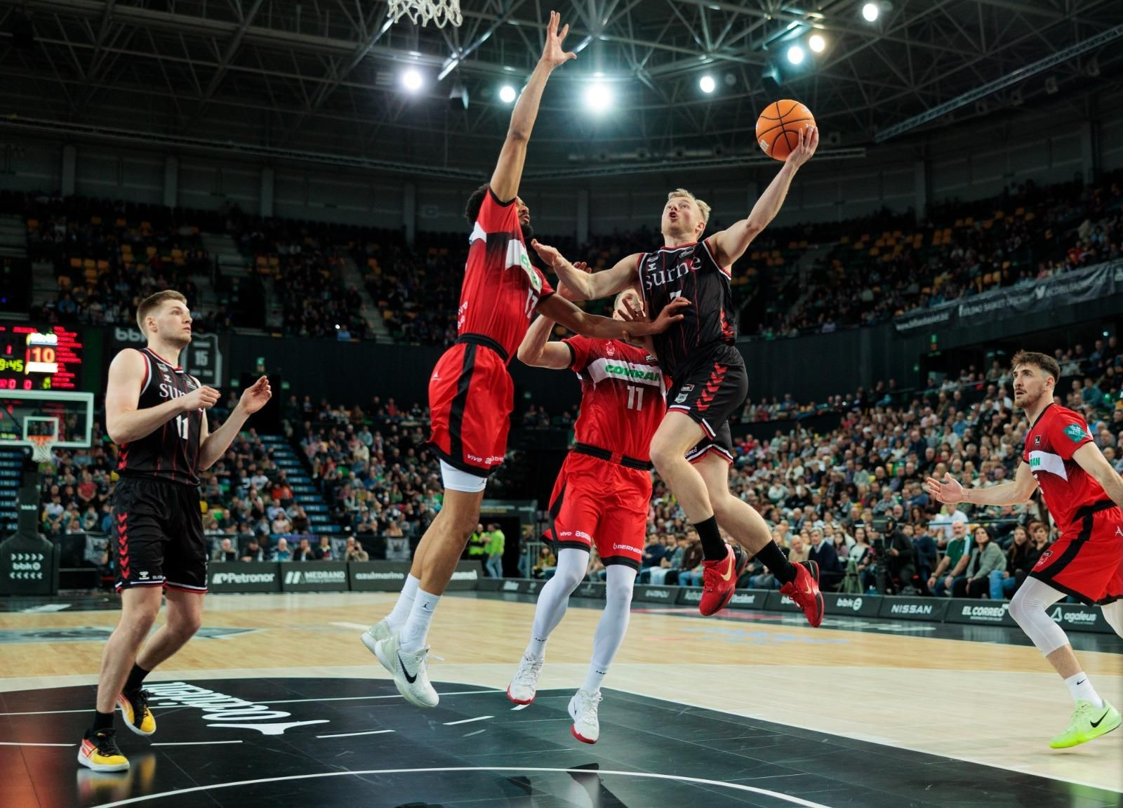 Las mejores imágenes del Bilbao Basket-Covirán Granada