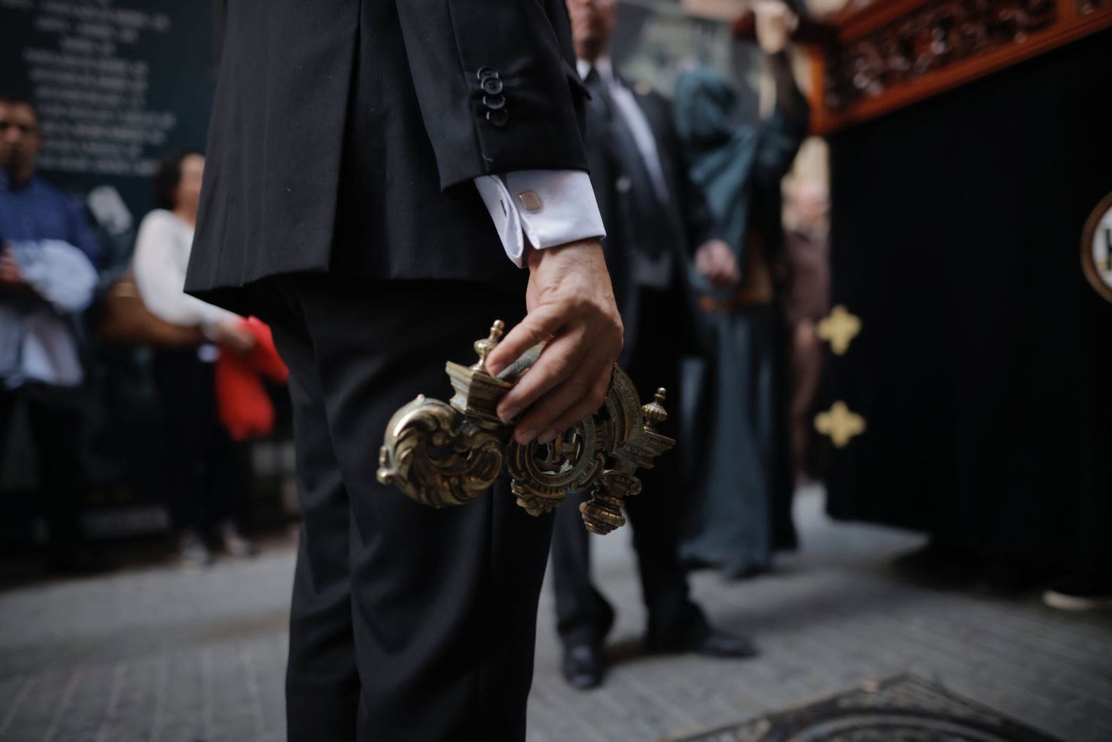 Se descuelga el llamador del Cristo de la Misericordia del Jueves Santo de Huelva