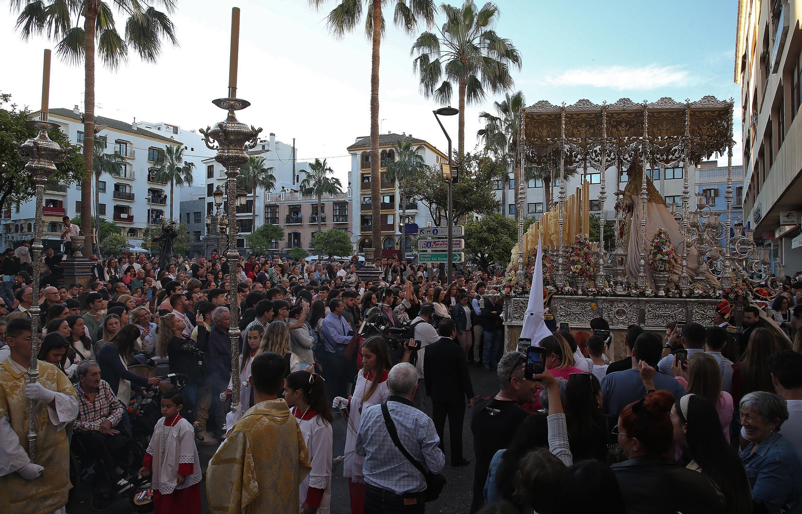Fotos del Lunes Santo en Algeciras: Coronado de Espinas y La Columna