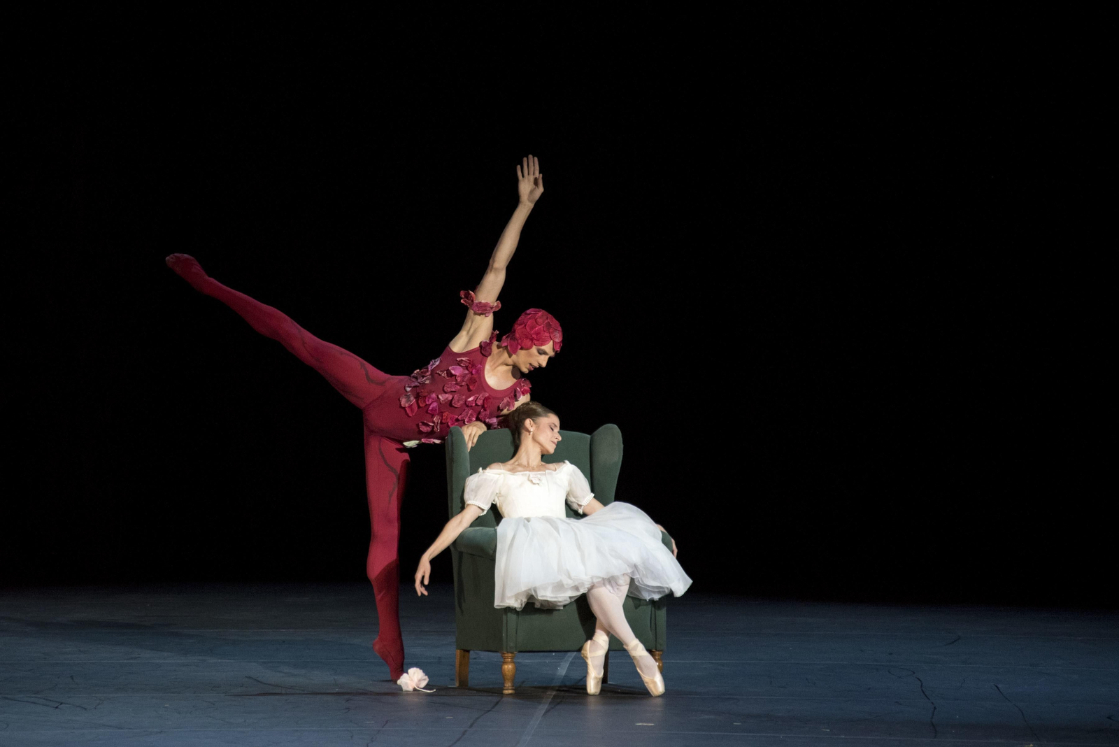 Discreto recuerdo a los Ballets Rusos y a Nureyev