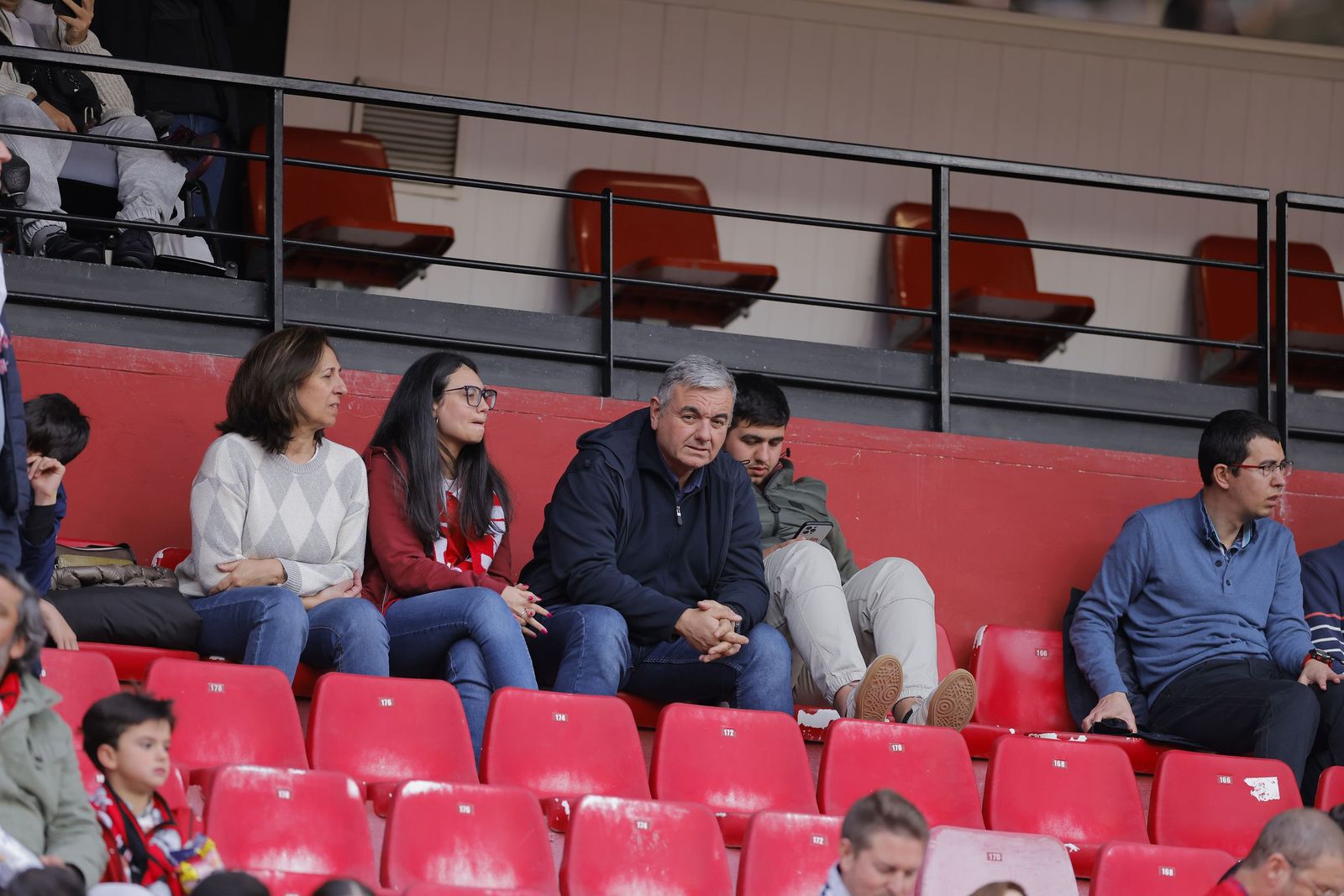 Búscate en las fotos del Sevilla fc - Rayo