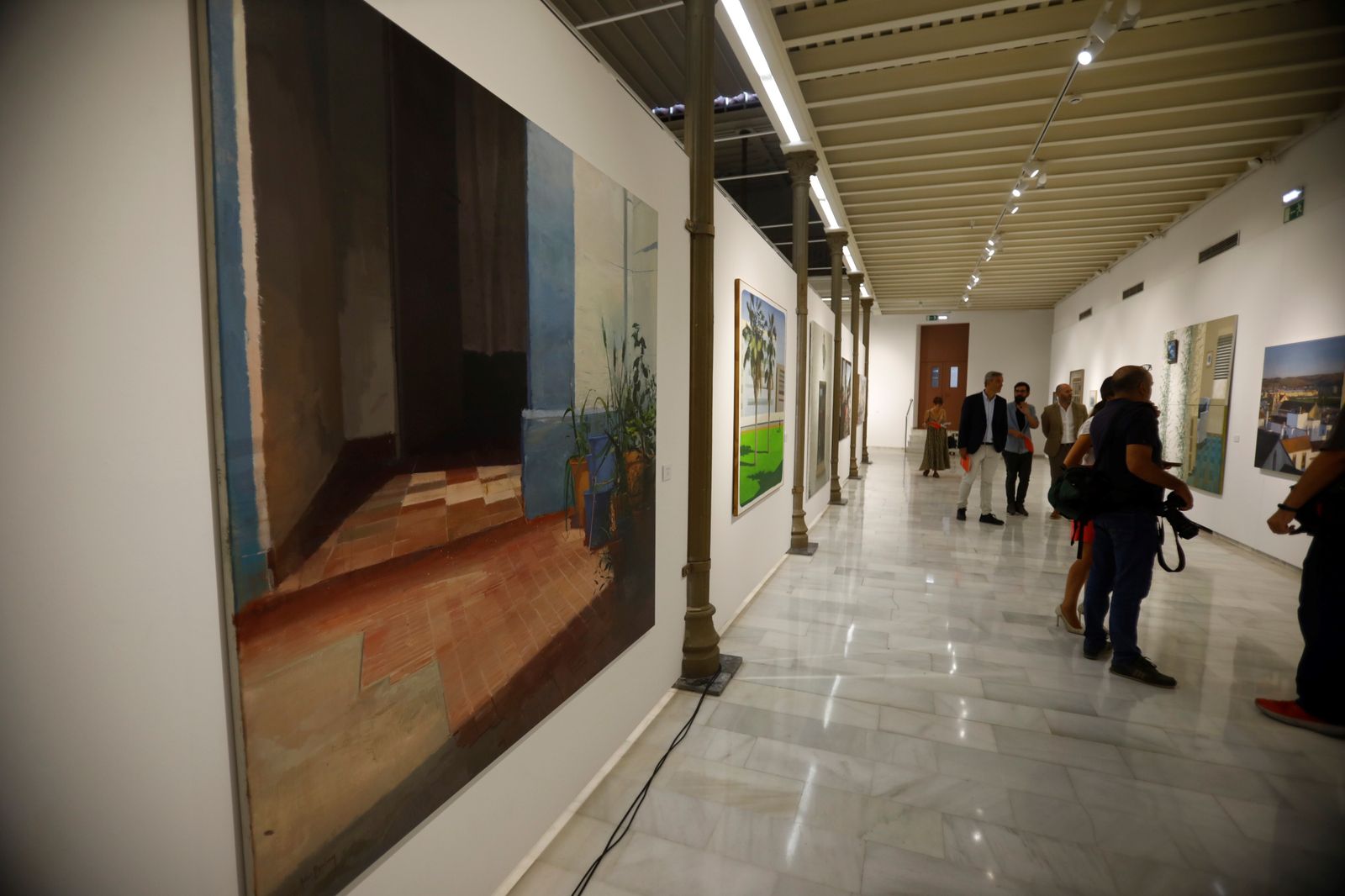 La exposición del Teatro Cómico de Córdoba sobre los 20 años de la Fundación Gala, en imágenes