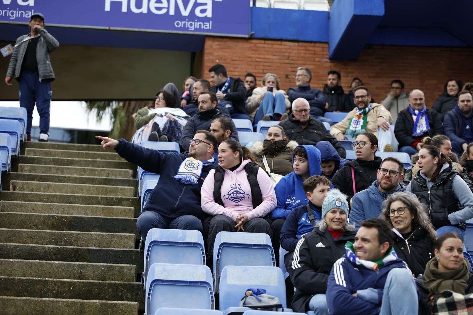 Búscate en las gradas del Nuevo Colombino en el Recreativo de Huelva - Extremadura