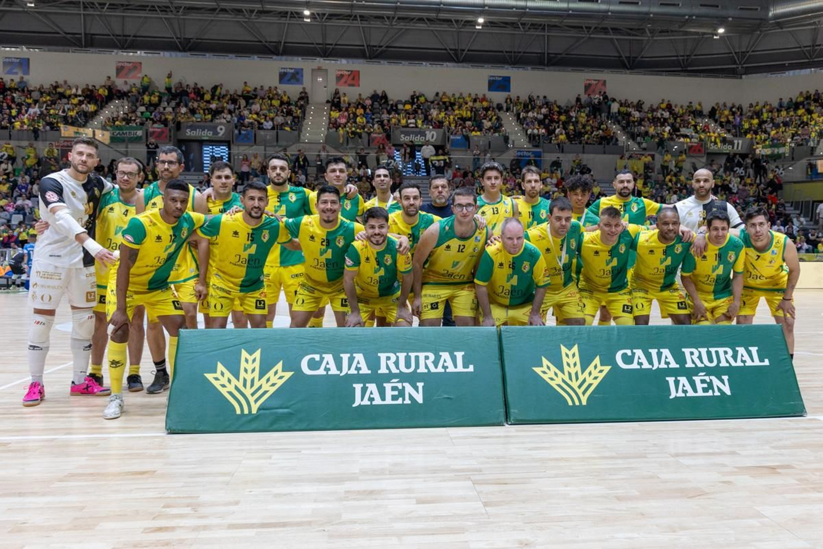 La goleada del Jaén Paraíso Interior FS ante el Viña Albali Valdepeñas, en imágenes