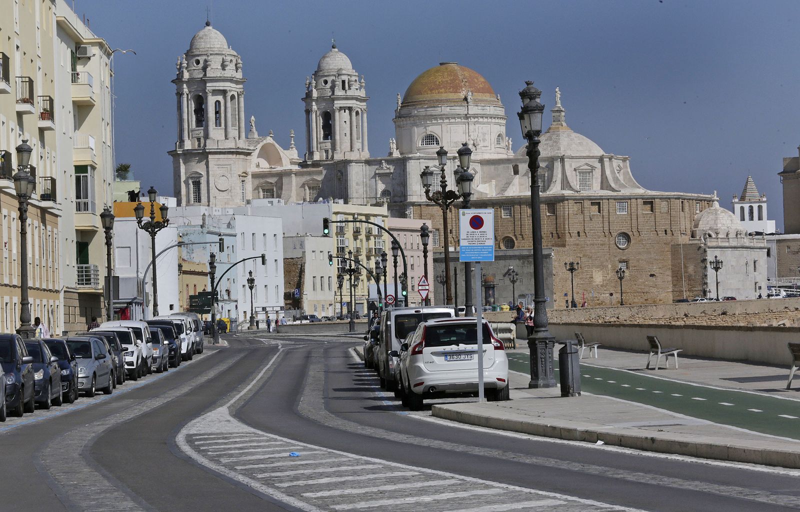 Imágenes del estado de alarma en cadiz - día 2