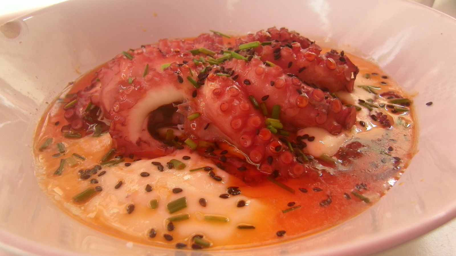 Flor de pulpo de Barbas Drinks & Foods.