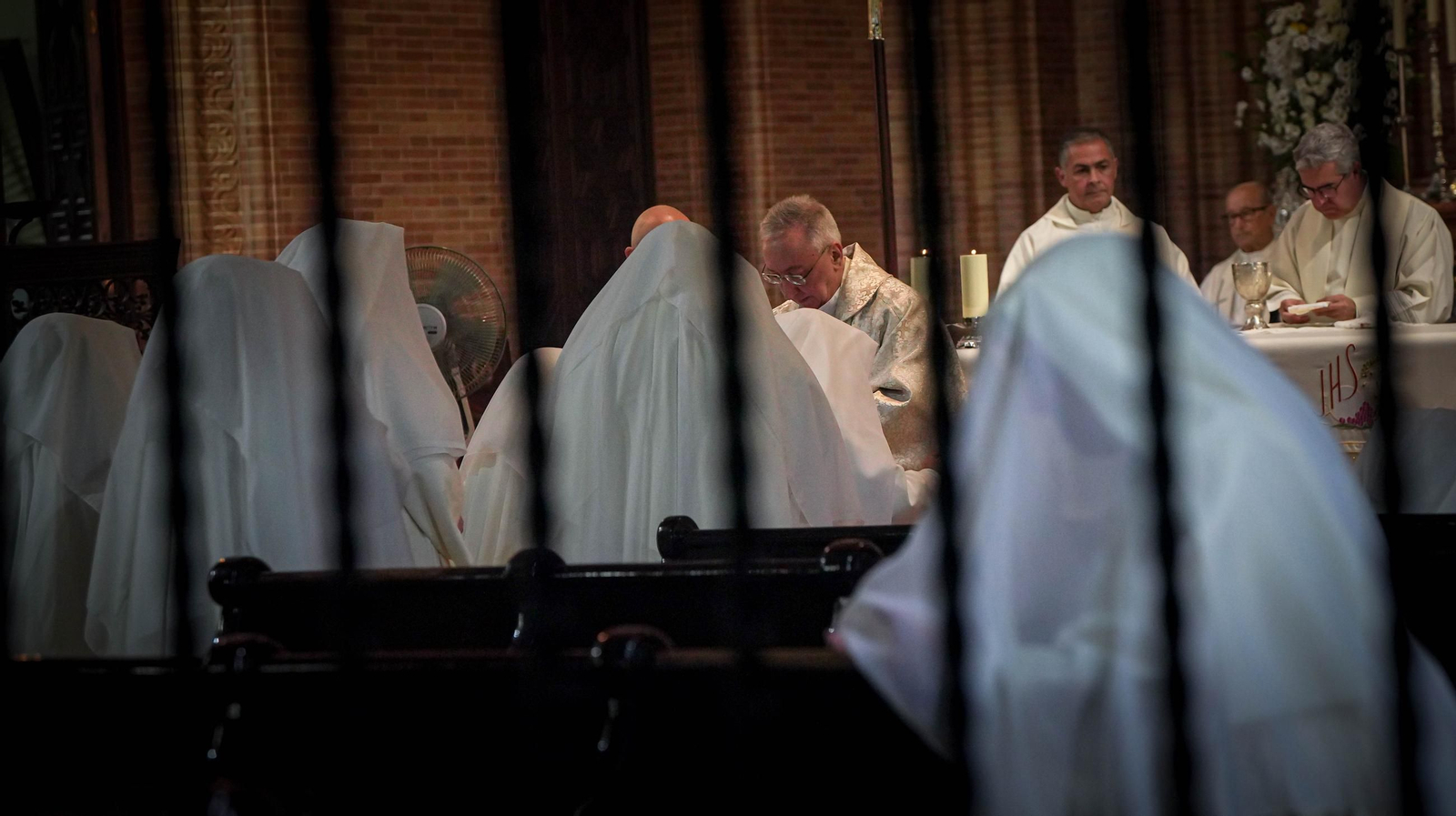 Imágenes de la despedida de las Esclavas de Santísimo Sacramento de Jerez
