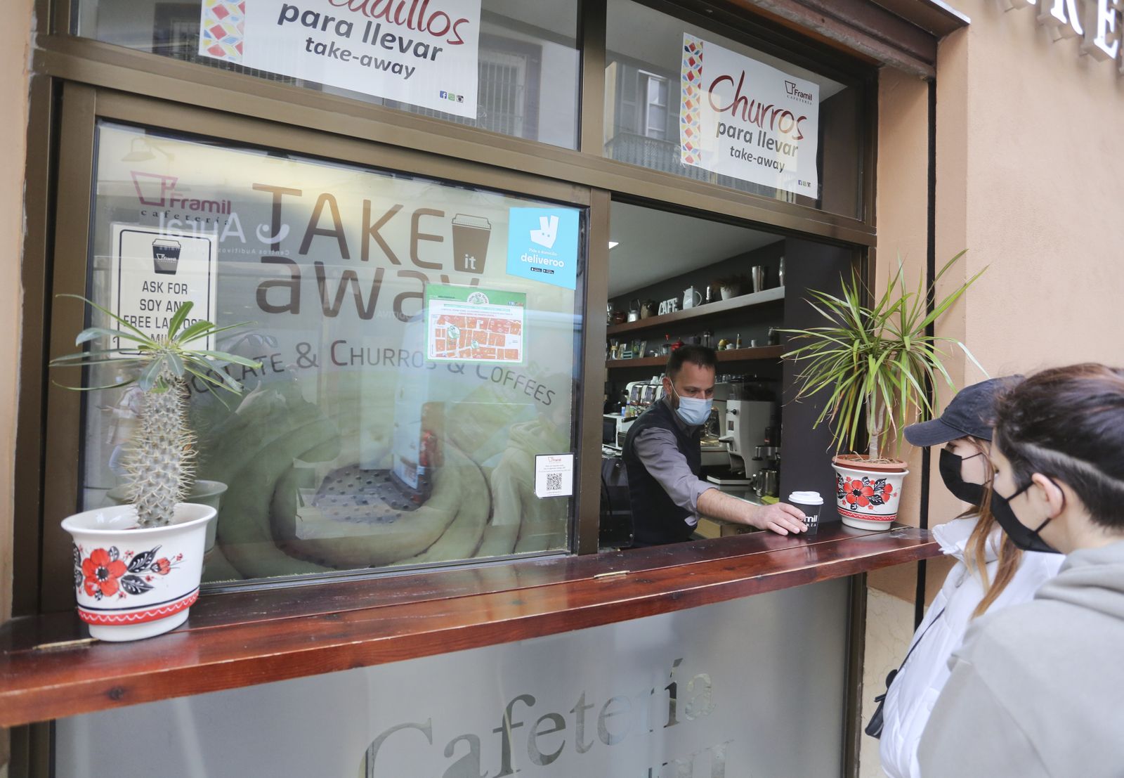 Málaga capital vive el primer día de su nuevo cierre