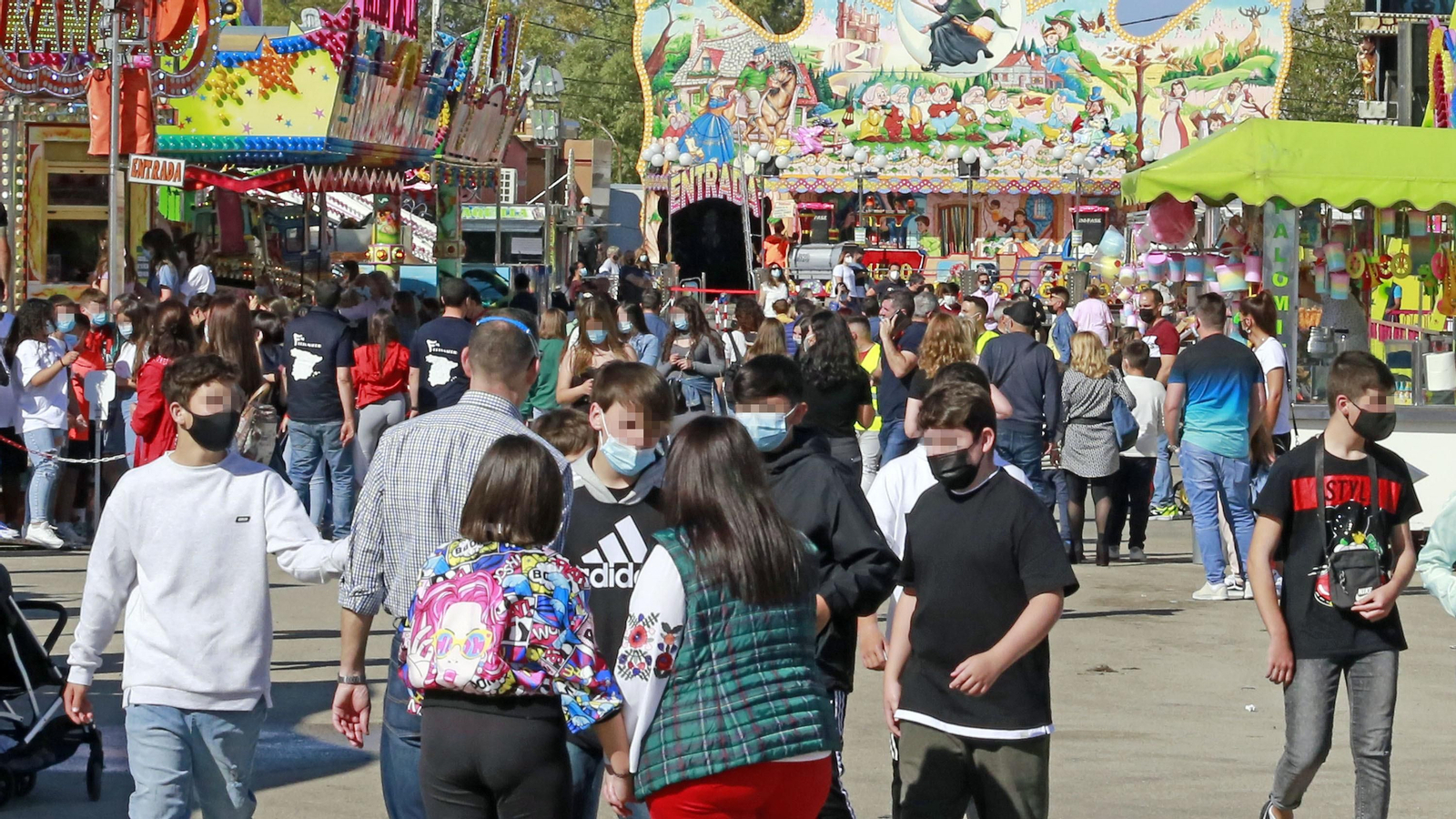 Imágenes del primer día de "cacharritos"