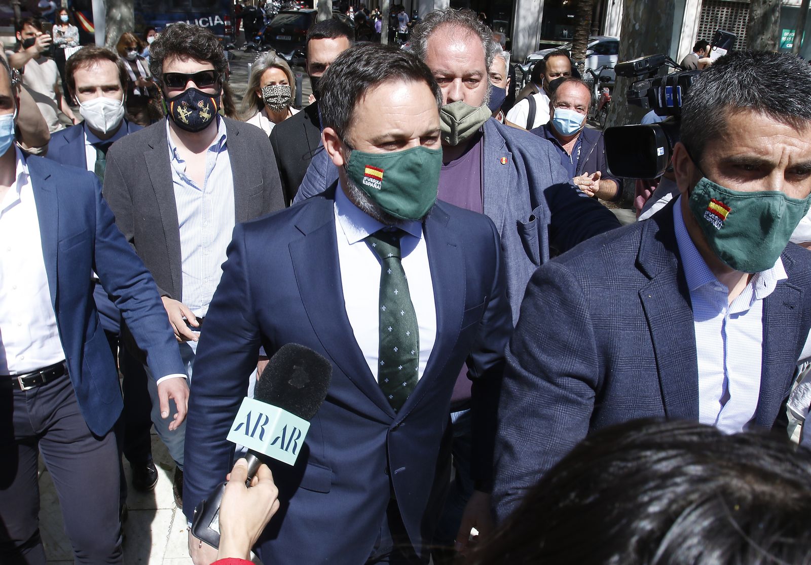 Cierran Plaza Nueva para una R.P. de Santiago Abascal