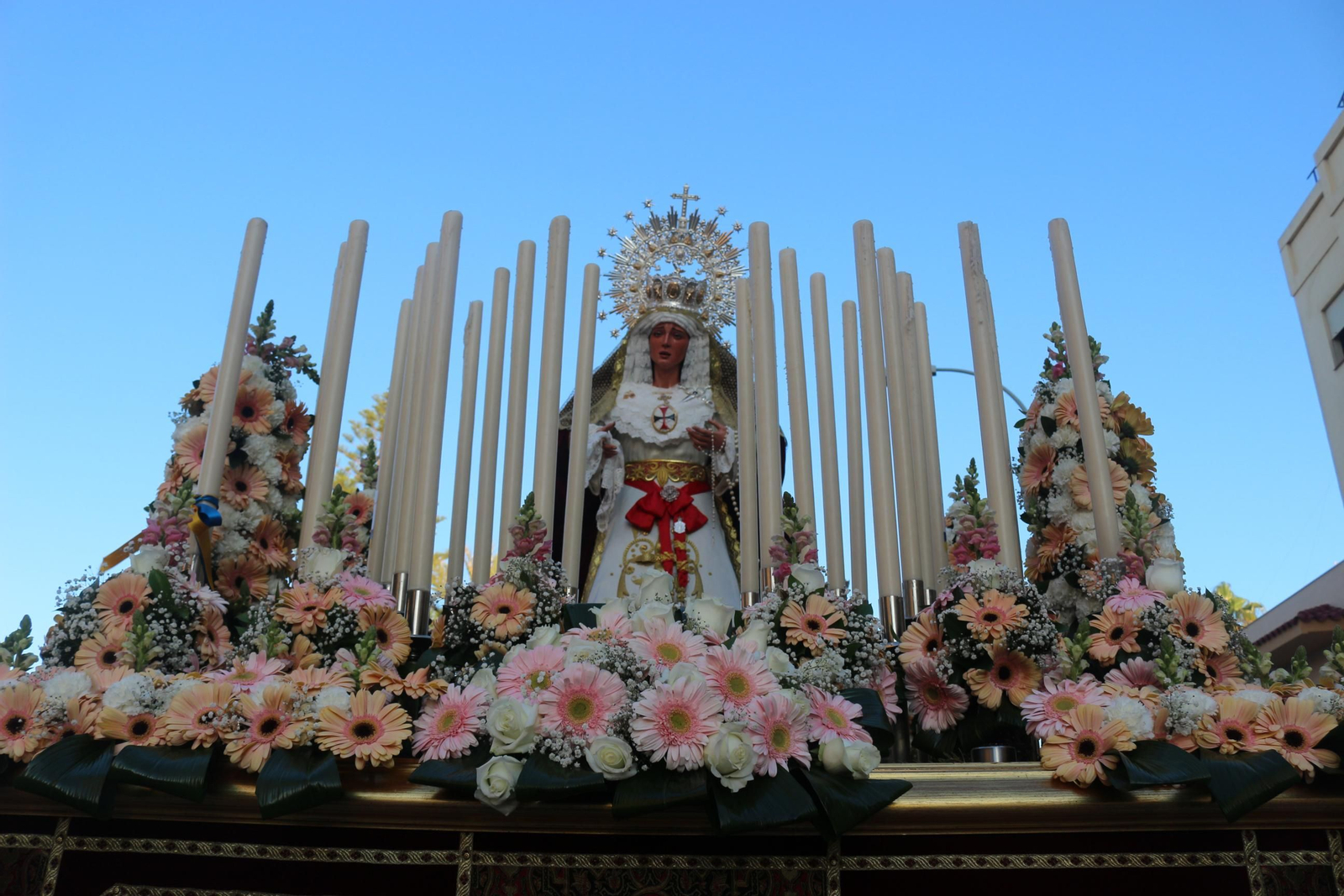 Las imágenes del Jueves Santo en Puerto Real: Medinaceli