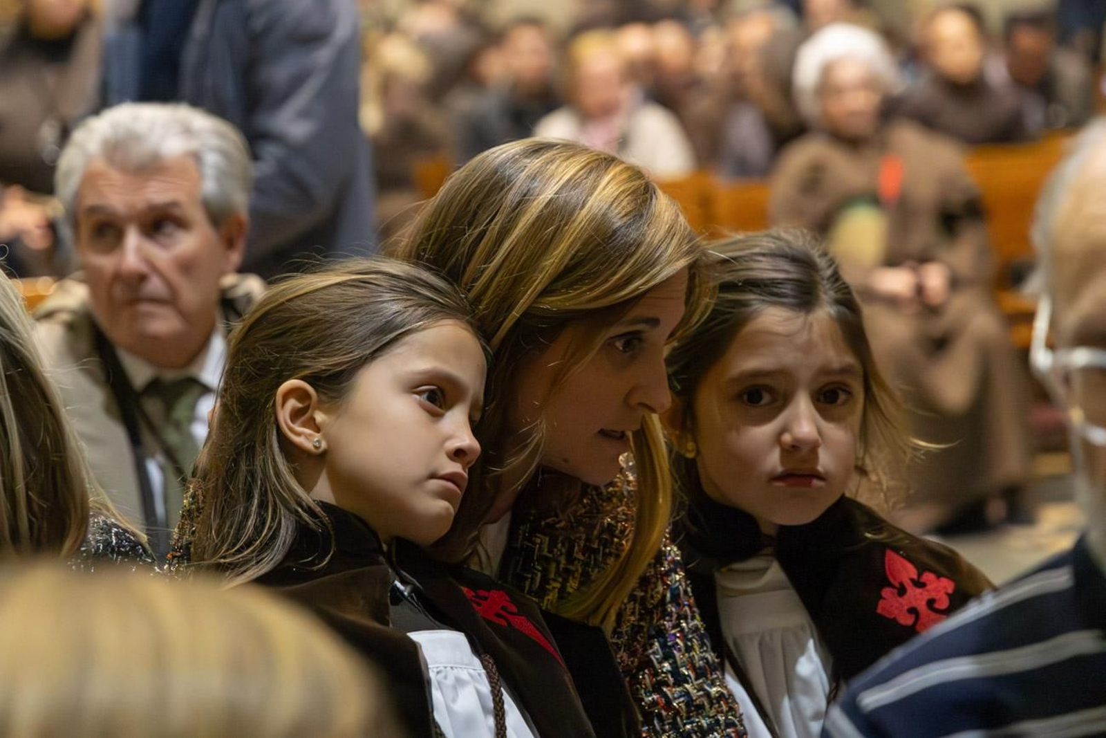 La temida lluvia impide el desarrollo normal de este Martes Santo